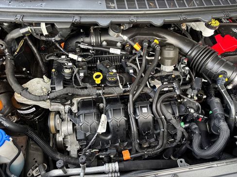 Used 2022 Ford Edge ST-Line w/ Class II Trailer Tow Package image 14