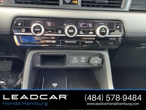 Used 2025 Honda Pilot EX-L image 19