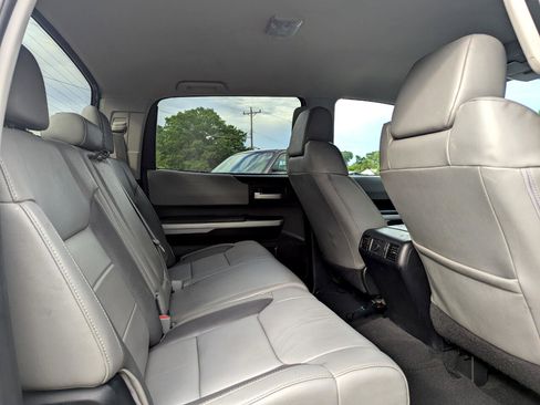 Used 2018 Toyota Tundra Limited image 24