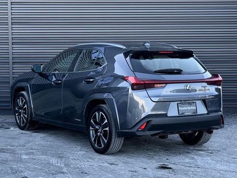 Used 2022 Lexus UX 250h w/ Premium Package image 3