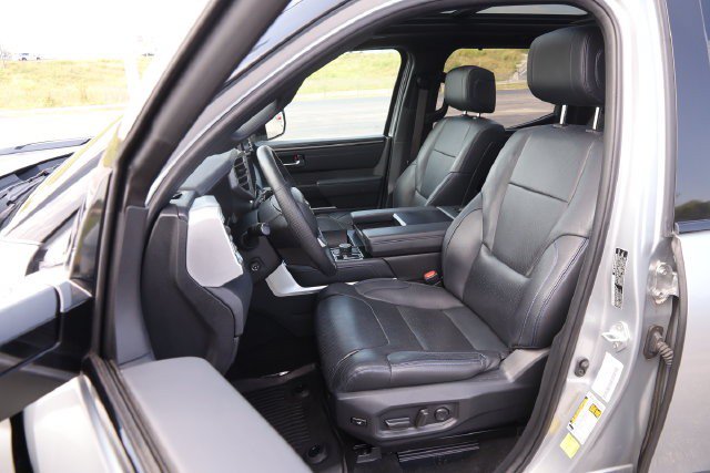 Used 2023 Toyota Tundra Platinum w/ Advanced Package AWD/4WD image 9