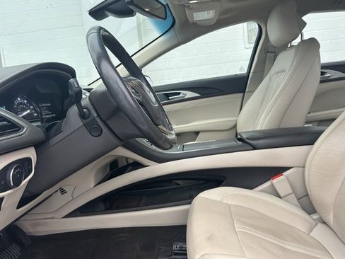 Used 2019 Lincoln MKZ Reserve w/ Luxury Package image 8