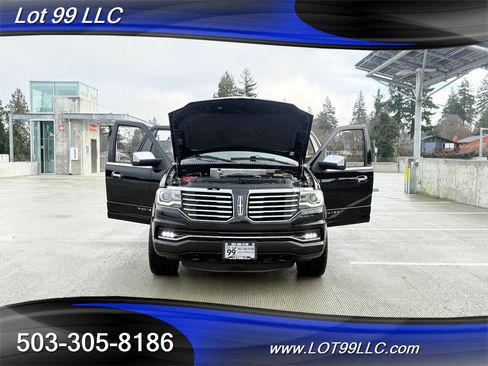 Used 2016 Lincoln Navigator L Reserve image 40