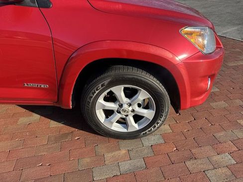 Used 2011 Toyota RAV4 Limited image 17