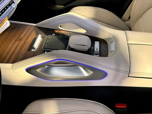 New 2026 Mercedes-Benz GLS 450 4MATIC image 10