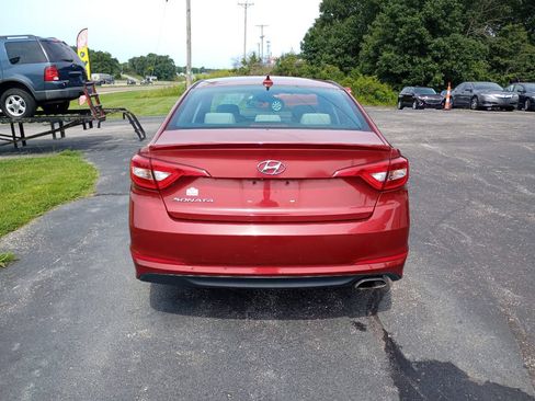 Used 2016 Hyundai Sonata SE FWD image 4