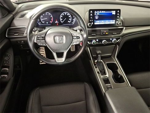 Used 2020 Honda Accord Sport image 2