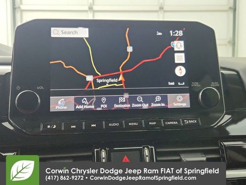 Used 2025 Nissan Pathfinder SL image 25