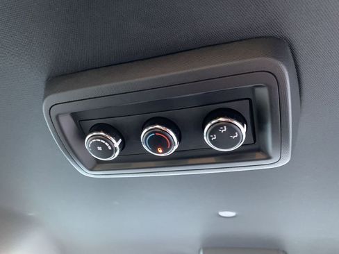 Used 2019 Dodge Grand Caravan SXT image 28