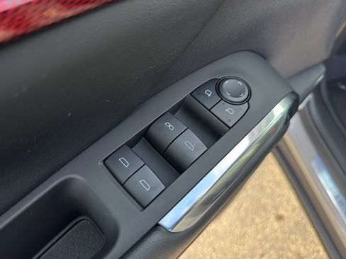 New 2026 Chevrolet Traverse Z71 image 11