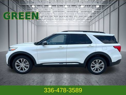 Used 2023 Ford Explorer XLT w/ Equipment Group 202A AWD/4WD image 2