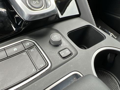 Used 2023 Acura MDX SH-AWD w/ Advance Package image 15