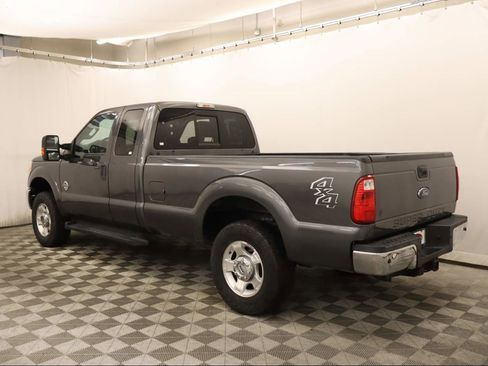 Used 2015 Ford F250 XLT w/ XLT Interior Package image 3