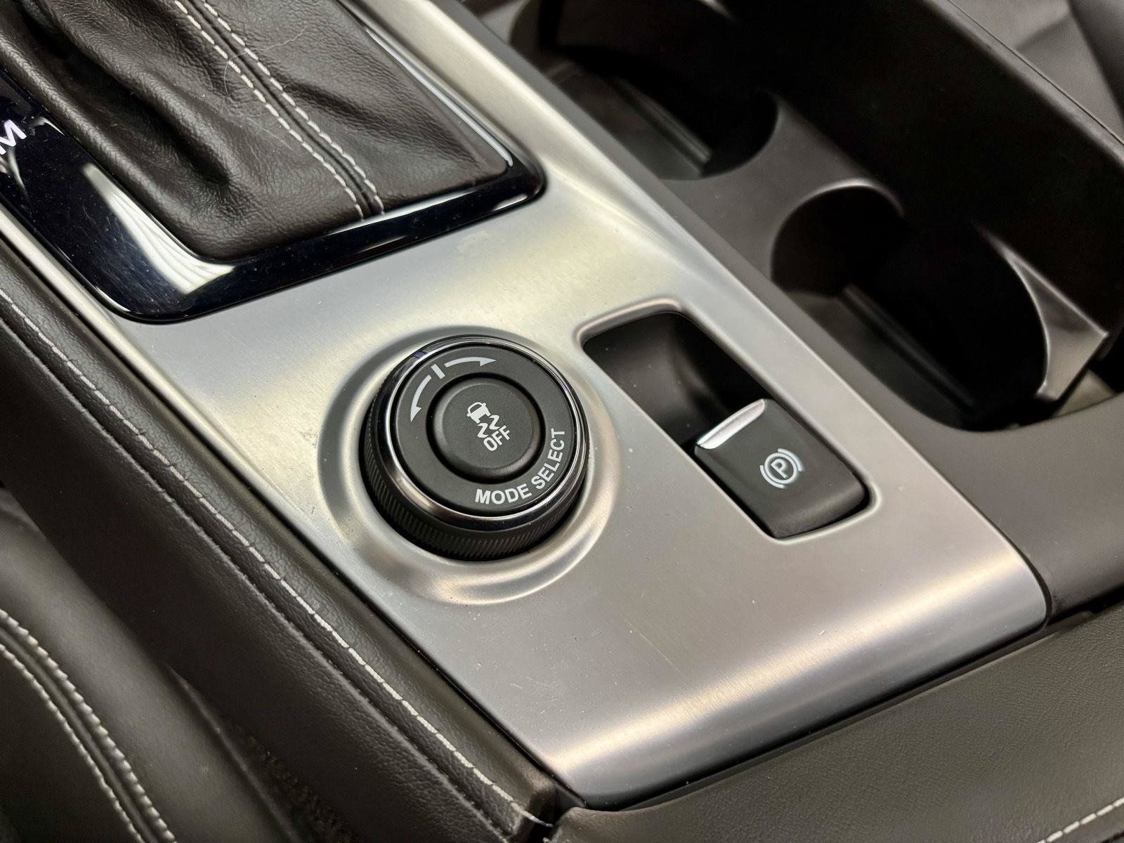 Used 2019 Chevrolet Corvette Z06 RWD image 30