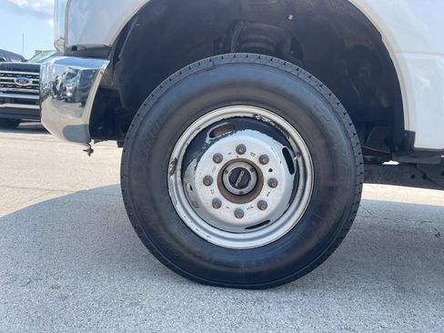 Used 2019 Ford F350 XL w/ Power Equipment Group AWD/4WD image 28