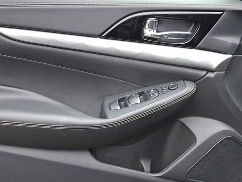 Used 2022 Nissan Maxima SV w/ Floor Mat Group image 13