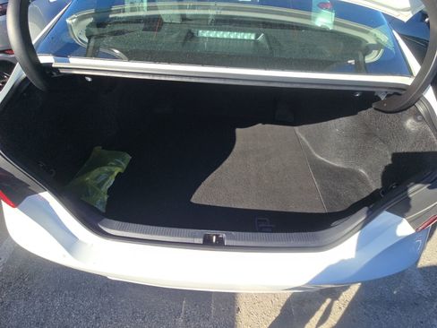 Used 2024 Toyota Camry SE image 23