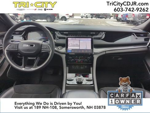 Used 2024 Jeep Grand Cherokee Trailhawk w/ Luxury Tech Group III image 19