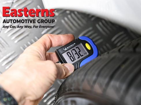 Used 2023 Tesla Model 3 Standard Range image 23