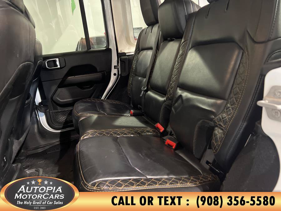 Used 2021 Jeep Wrangler Unlimited Sahara AWD/4WD image 18