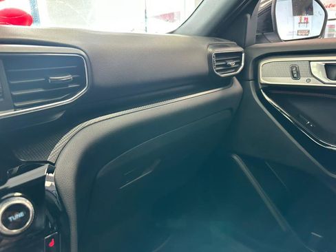 Used 2022 Ford Explorer ST-Line w/ Class IV Trailer Tow Package image 59