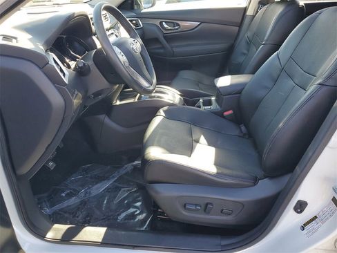 Used 2016 Nissan Rogue SL w/ SL Premium Package image 20