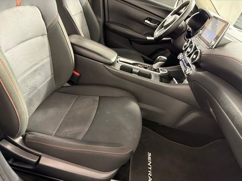 Used 2025 Nissan Sentra SR w/ Midnight Edition FWD image 22