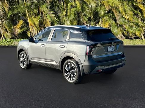 Used 2025 Nissan Kicks SV w/ SV Premium Package image 7