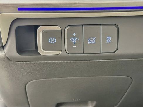 Certified 2024 Hyundai Santa Fe Limited AWD/4WD image 20