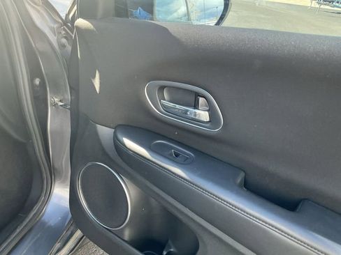 Used 2016 Honda HR-V EX image 23