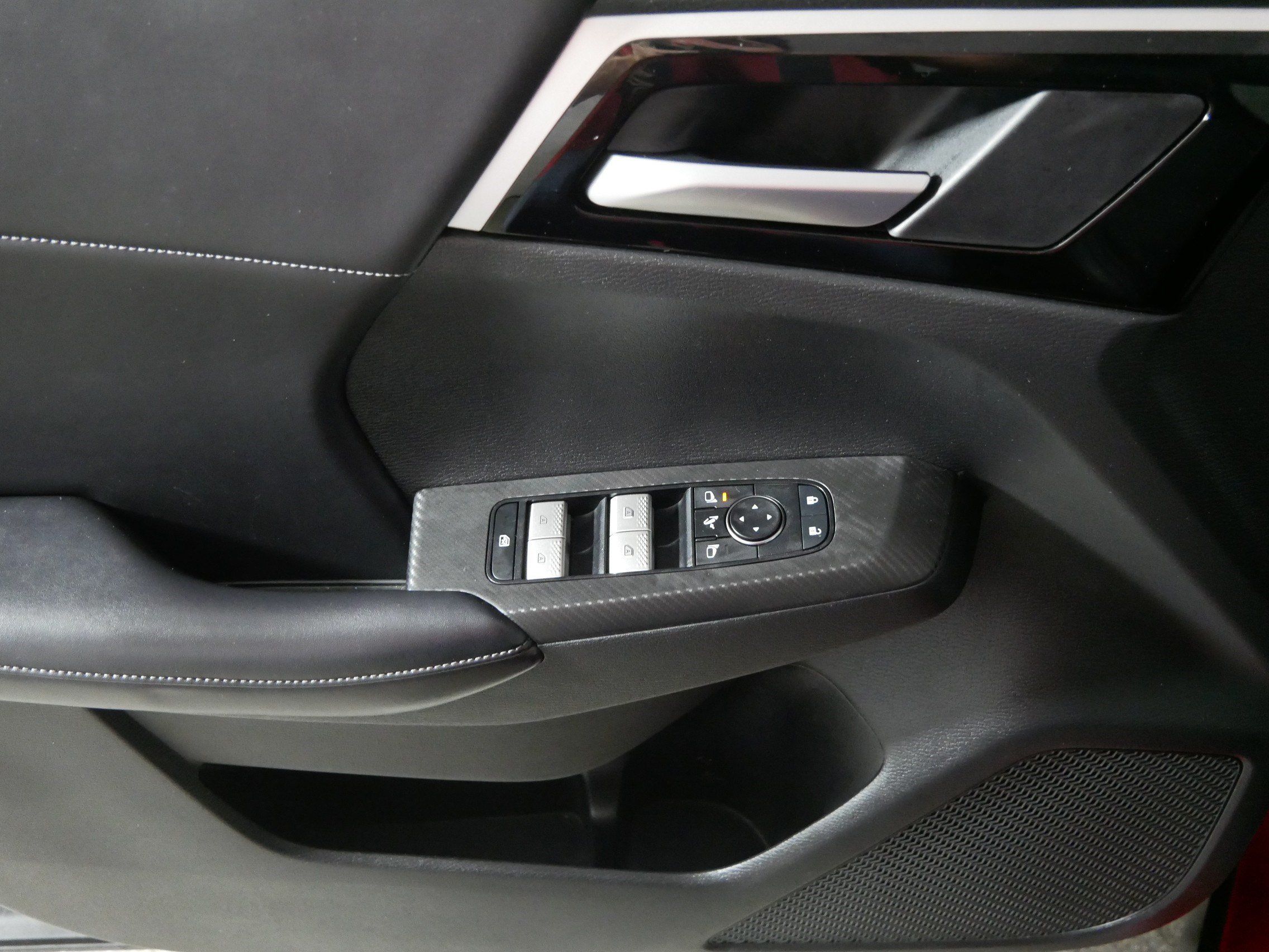 Used 2023 Mitsubishi Outlander SE AWD/4WD image 19