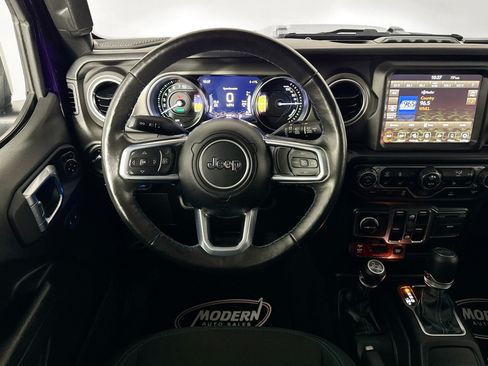 Used 2023 Jeep Wrangler Unlimited Rubicon 4xe w/ Dual Top Group AWD/4WD image 23