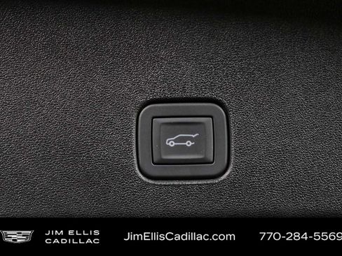 Certified 2025 Cadillac Optiq Luxury 1 AWD/4WD image 31