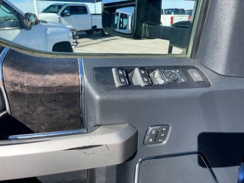 Used 2022 Ford F250 Lariat w/ Lariat Value Package image 11