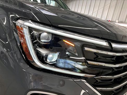 New 2026 Volkswagen Atlas SE image 31