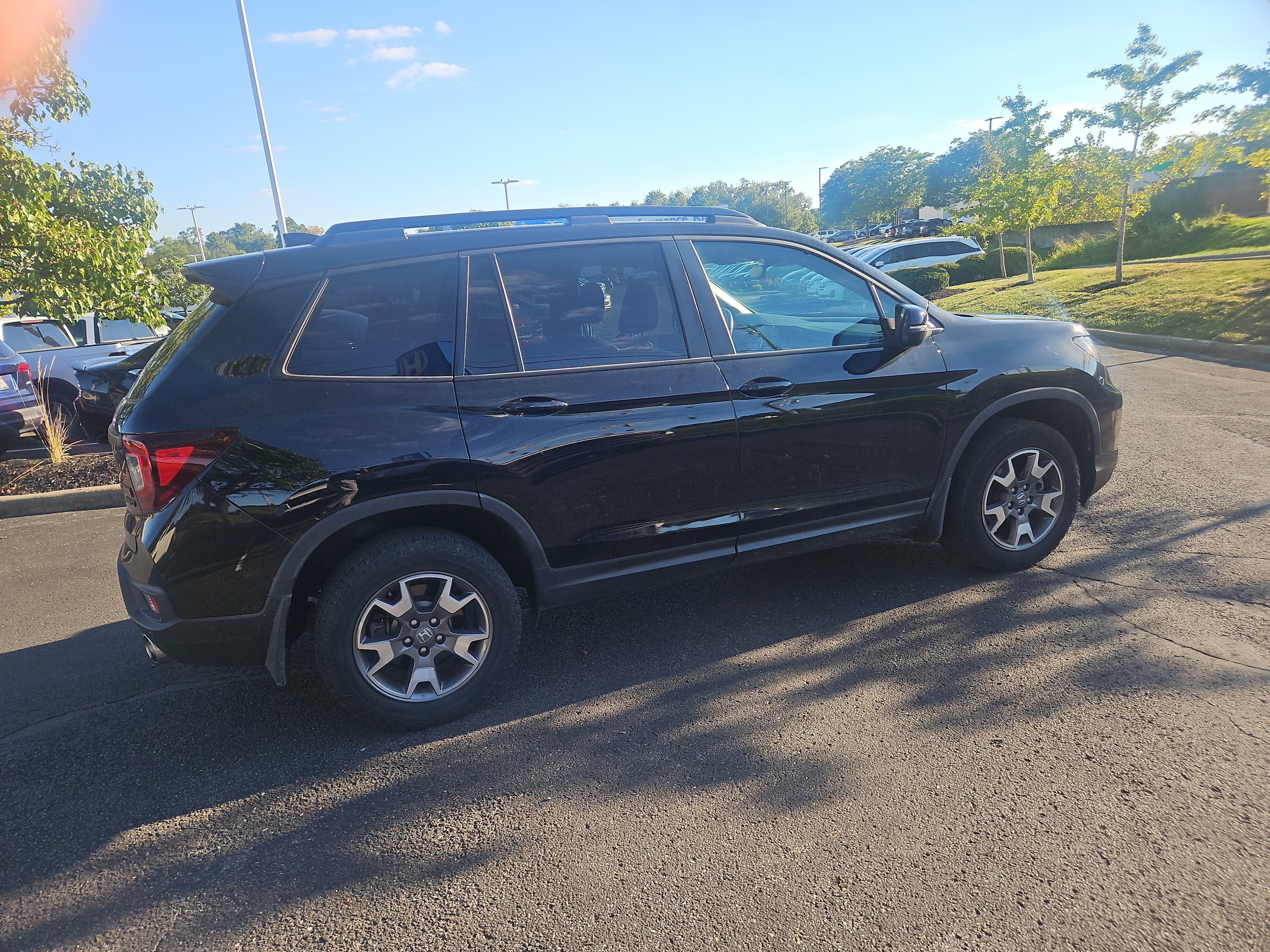 Used 2023 Honda Passport TrailSport image 9