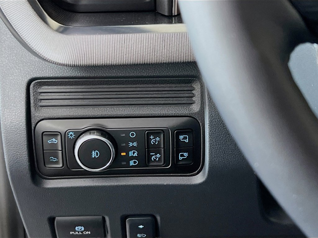 New 2026 Ford F250 Platinum w/ FX4 Off-Road Package AWD/4WD image 19
