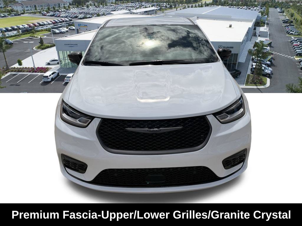 New 2026 Chrysler Pacifica Select FWD image 8