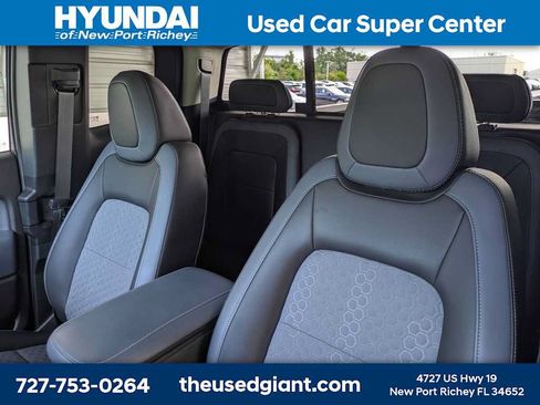 Used 2020 Chevrolet Colorado Z71 AWD/4WD image 7