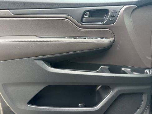 Used 2018 Honda Odyssey EX-L image 14