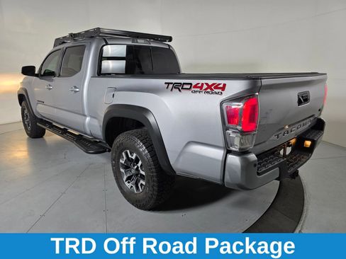 Used 2021 Toyota Tacoma TRD Off-Road w/ Technology Package AWD/4WD image 4