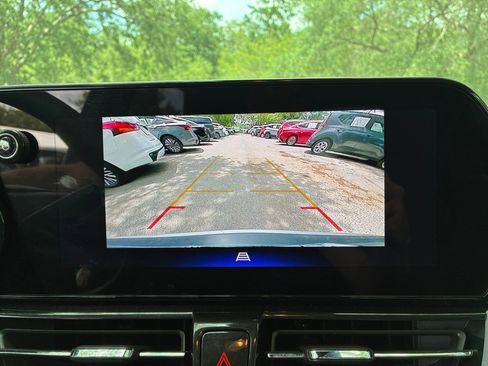 Used 2025 Chevrolet TrailBlazer LT image 16