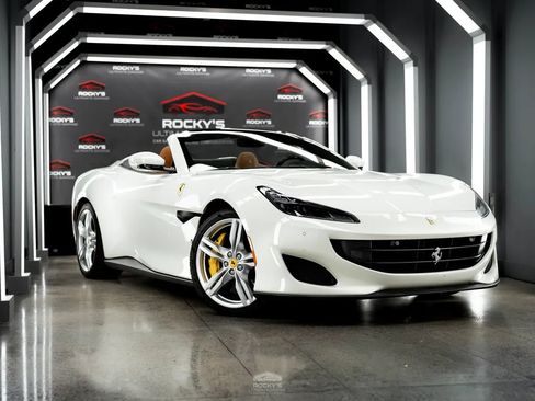 Used 2020 Ferrari Portofino RWD image 1
