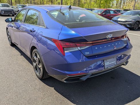 Certified 2021 Hyundai Elantra Limited FWD image 7
