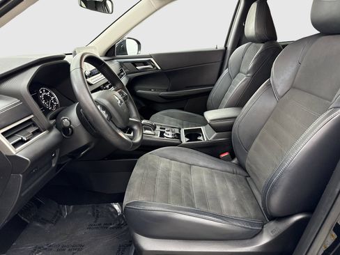 Used 2022 Mitsubishi Outlander SEL Black Edition AWD/4WD image 17