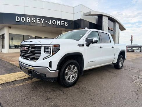 Used 2025 GMC Sierra 1500 SLT RWD image 1