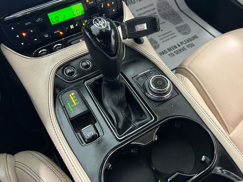 Used 2018 Maserati GranTurismo Sport image 20