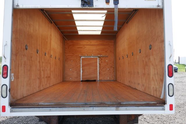 Used 2016 Chevrolet Express 3500 RWD image 7
