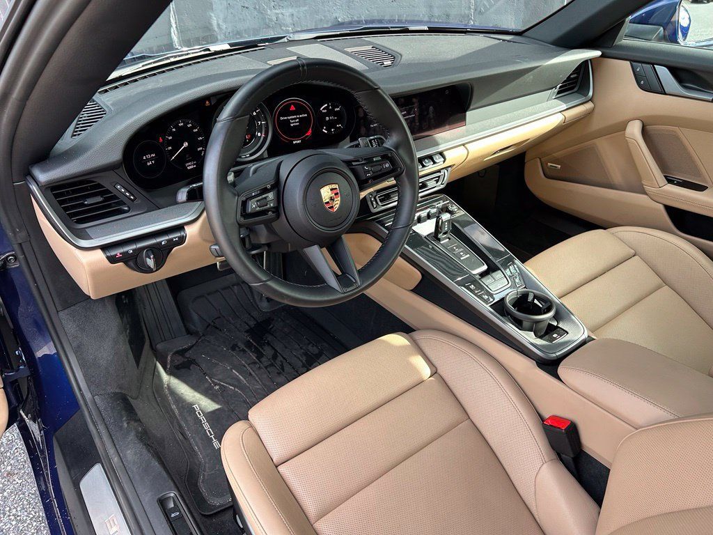 Certified 2024 Porsche 911 Carrera RWD image 4