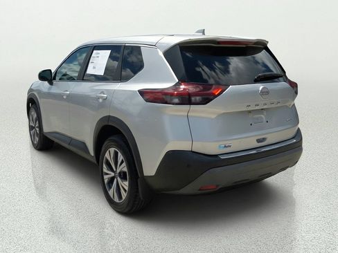 Used 2022 Nissan Rogue SV FWD image 5